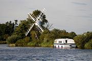 broads boats 2